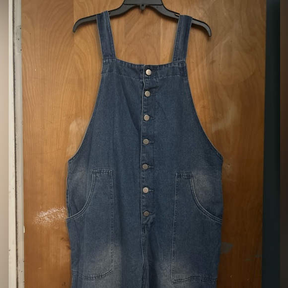 NWOT Denim Jumper Wide Legs And Button Front Sz XL - Picture 6 of 11